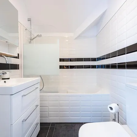 Villa Agape Ideal Groupes A 1h De Paris Gare, Wifi & Parking